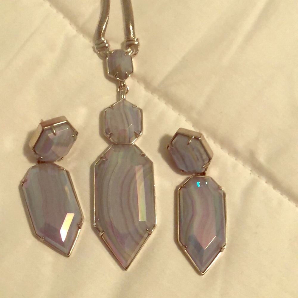Kendra Scott Perla’s and Wyatt